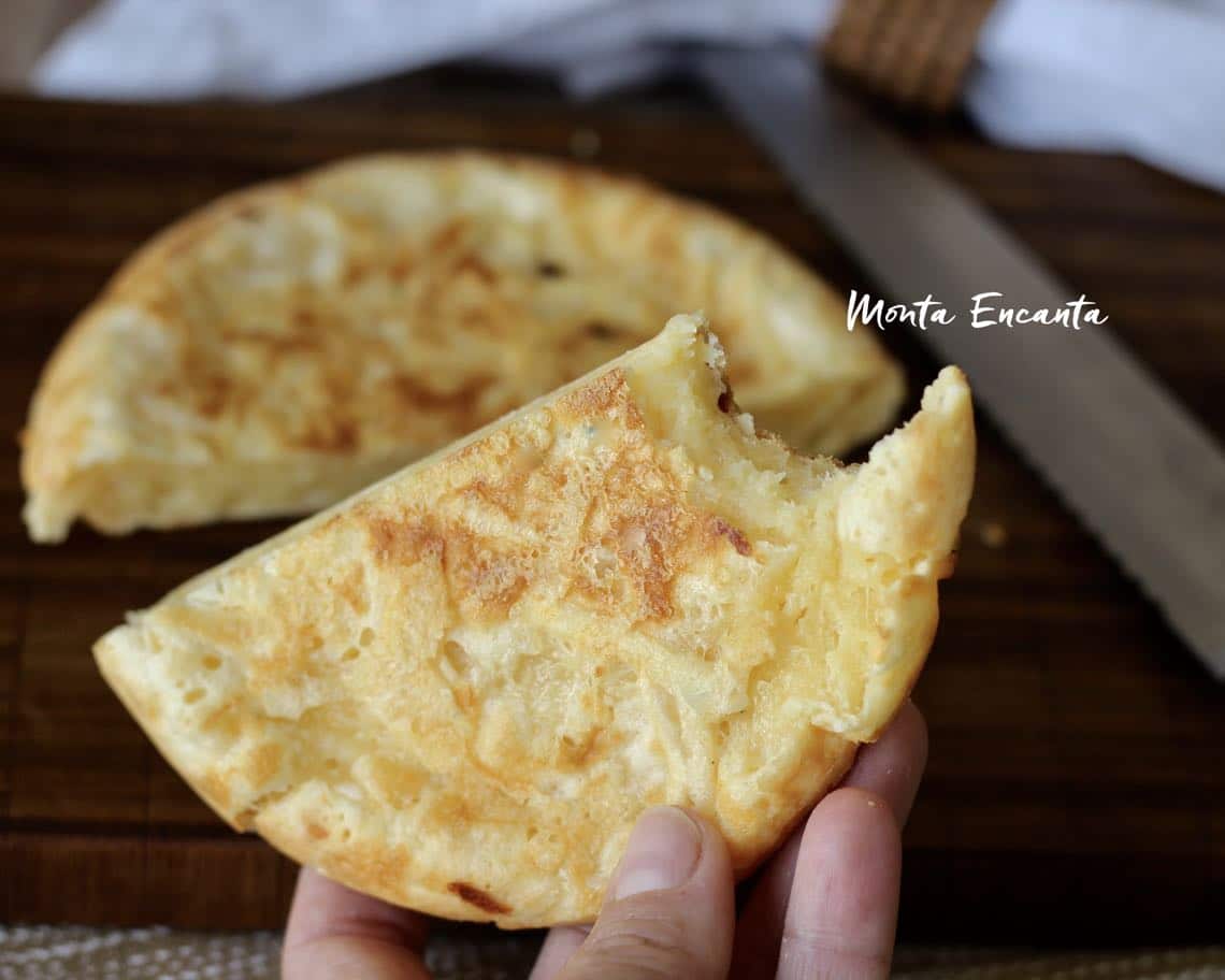 Pão de Queijo de Frigideira – fácil e prático de fazer, confira