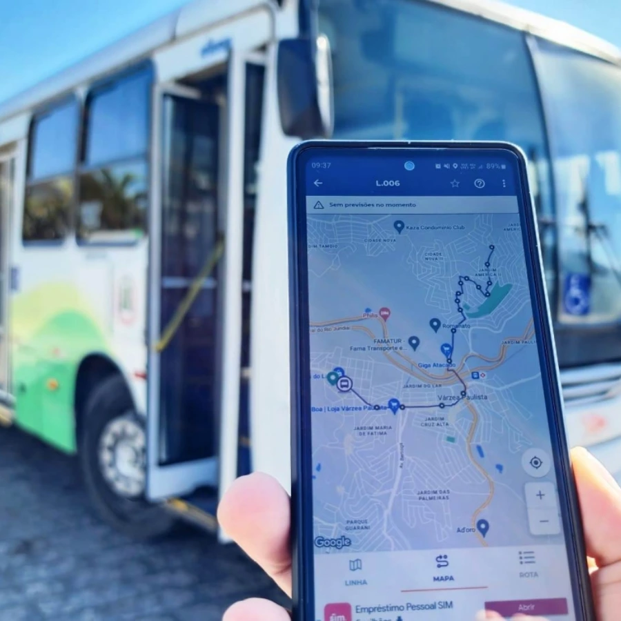 Acompanhe seu ônibus em tempo real de graça